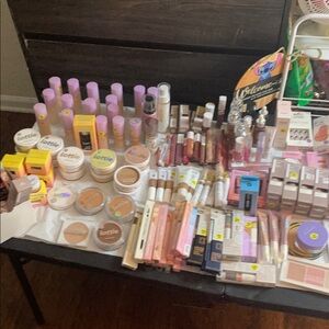 15 Pc Valentines Day Makeup Box-U Pick